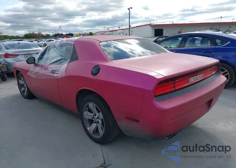 2014 Dodge Challenger Sxt z USA, uszkodzony, nr VIN 2C3CDYAG9EH149445